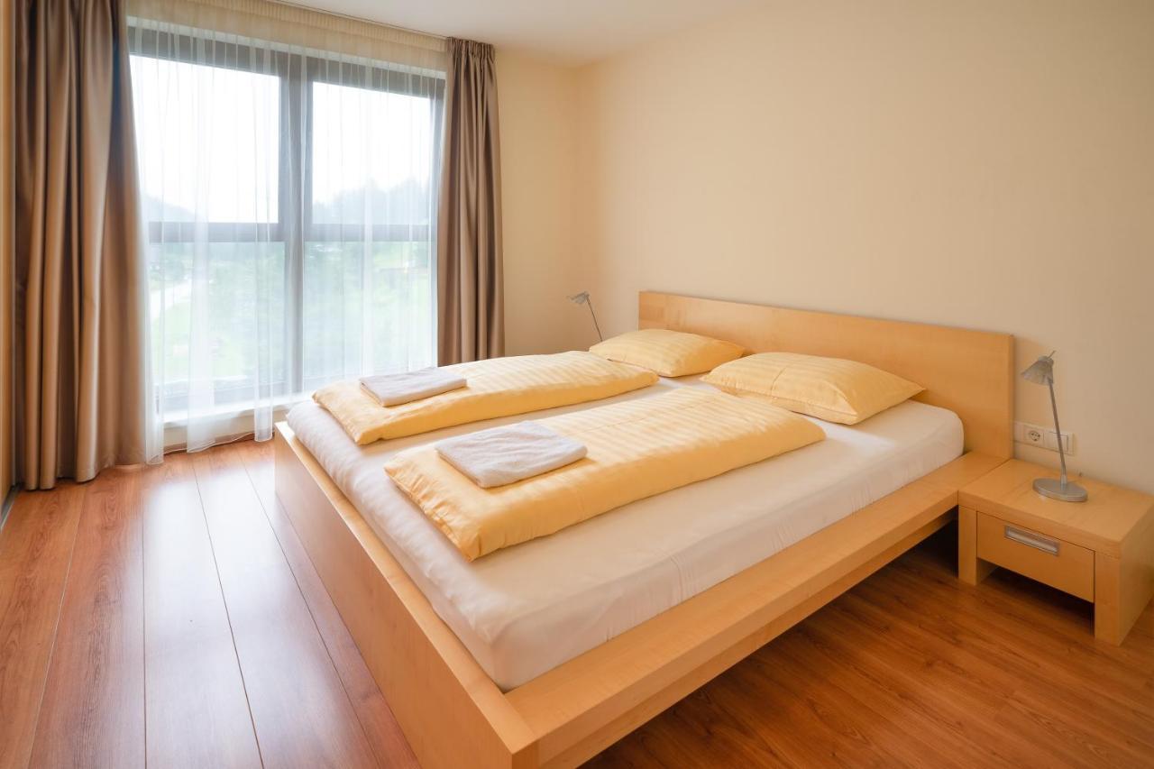 גרגלן Bohemia Apartments מראה חיצוני תמונה