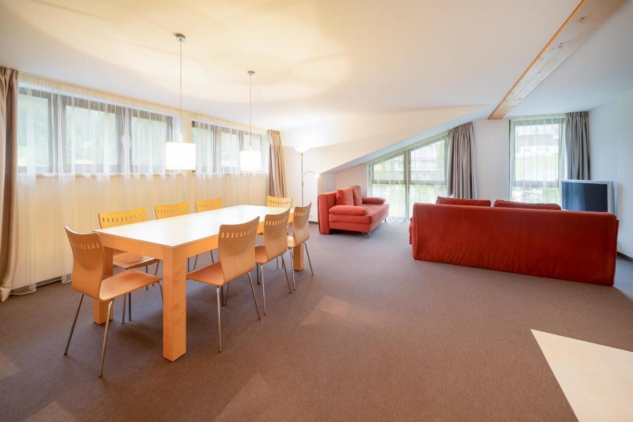 גרגלן Bohemia Apartments מראה חיצוני תמונה